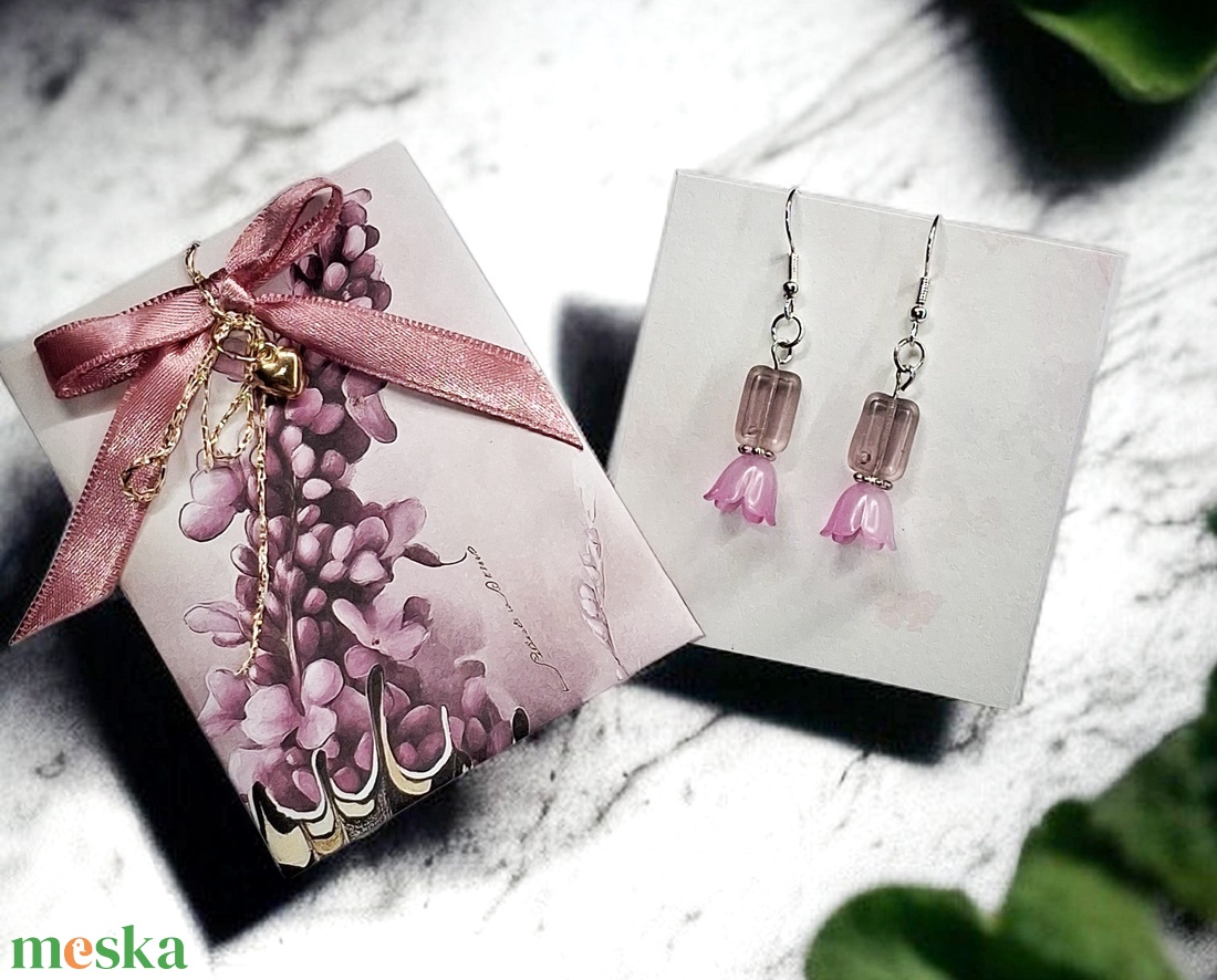 Ajándék nőknek � romantikus  fülbevaló elegáns dísztasakkal - ékszer - fülbevaló - lógó fülbevaló - Meska.hu