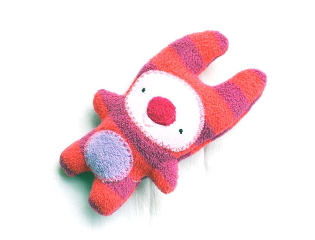 RUFUSZ - zsebszörny-krampusz újrahasznosított csíkos polárból -  - Meska.hu