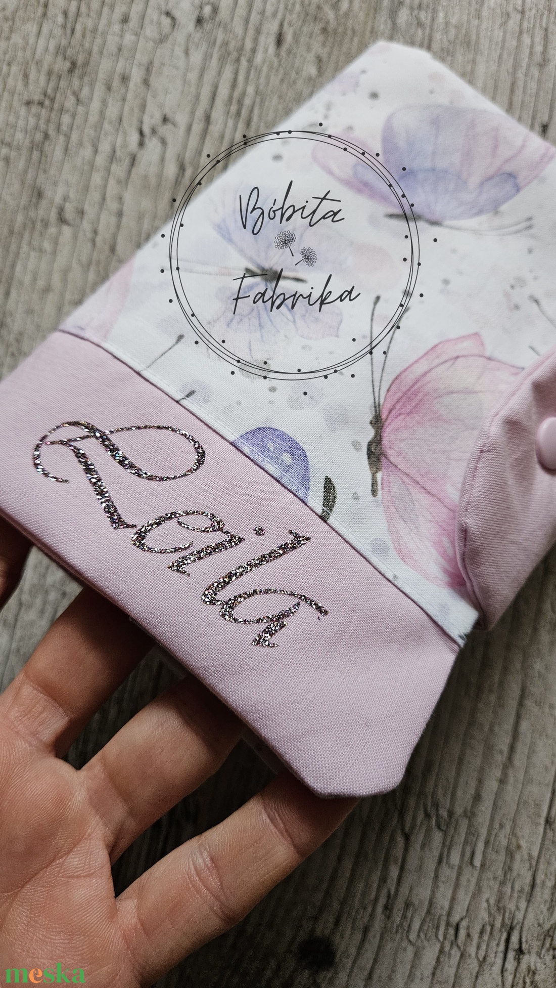 Névre szóló Eü.i kiskönyv borító glitteres felirattal - otthon & életmód - papír, írószer - egészségügyi kiskönyv borító - Meska.hu Névre szóló Eü.i kiskönyv borító glitteres felirattal - otthon & életmód - papír, írószer - egészségügyi kiskönyv borító - Meska.hu