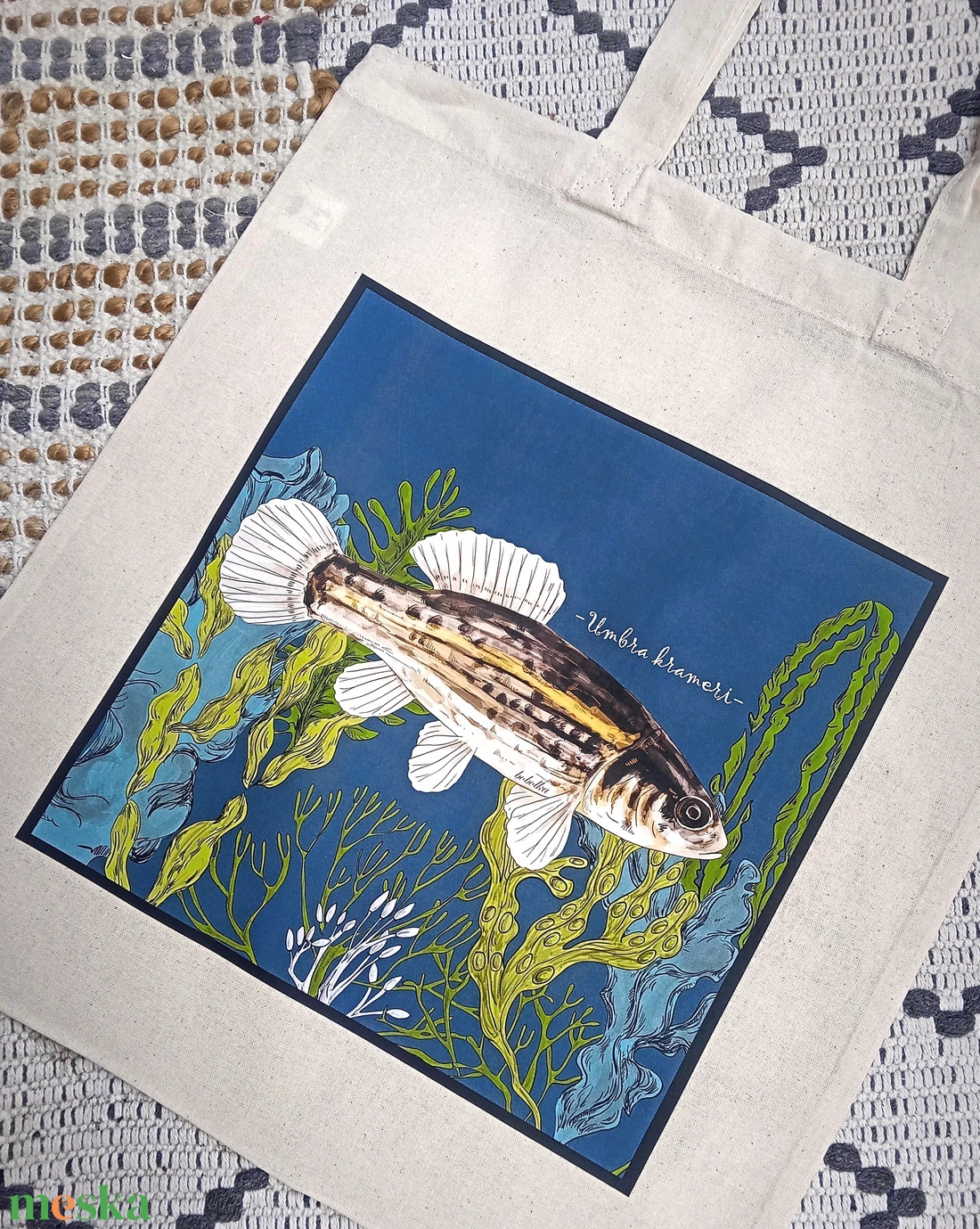 Vászontáska lápi póc grafikával - táska & tok - bevásárlás & shopper táska - shopper, textiltáska, szatyor - Meska.hu Vászontáska lápi póc grafikával - táska & tok - bevásárlás & shopper táska - shopper, textiltáska, szatyor - Meska.hu