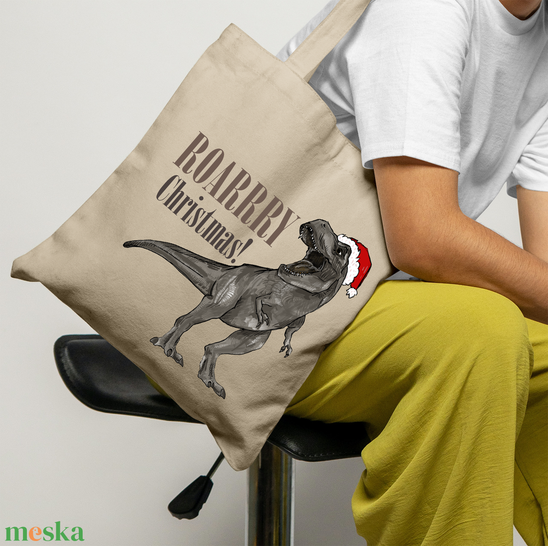 Vicces feliratos vászontáska karácsonyi dínós grafikával - táska & tok - bevásárlás & shopper táska - shopper, textiltáska, szatyor - Meska.hu