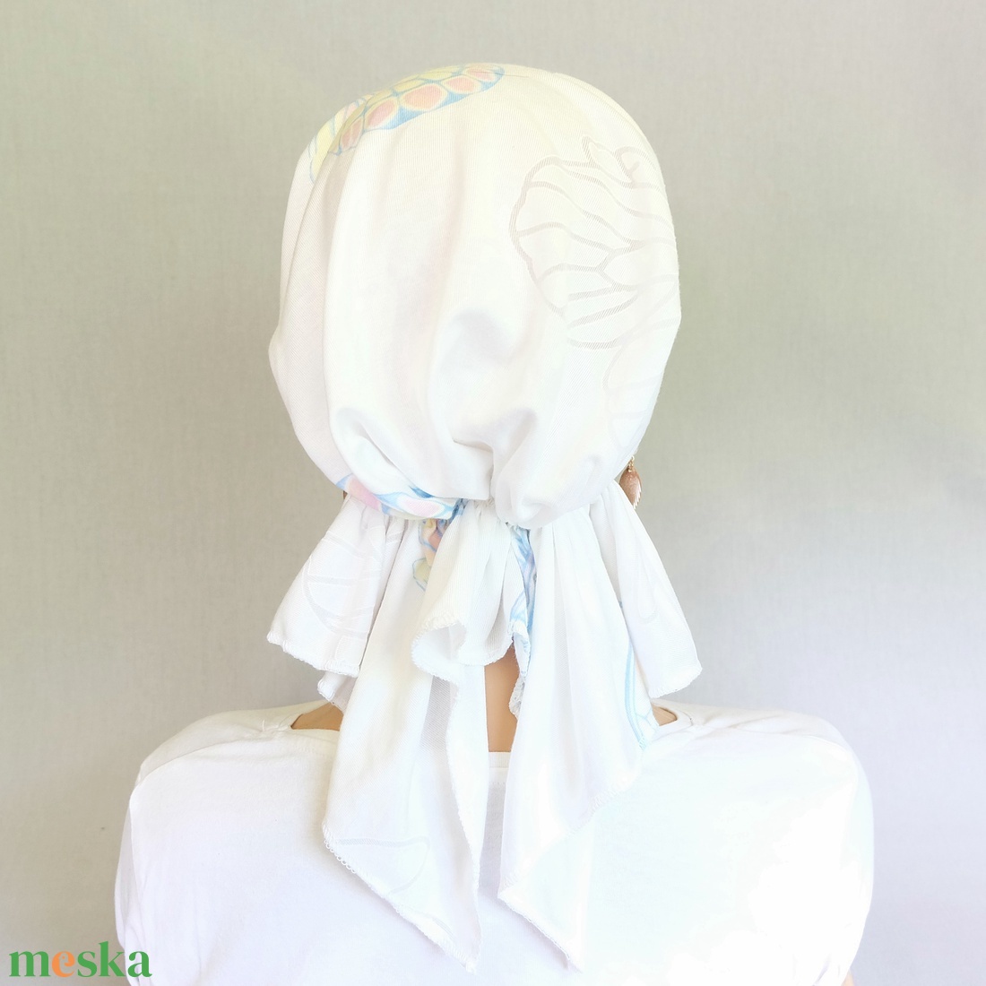 Kemoterápiás kendő - fehér, pillangós, extra vékony fejkedő - paróka helyett - ruha & divat - sál, sapka, kendő - kendő - Meska.hu