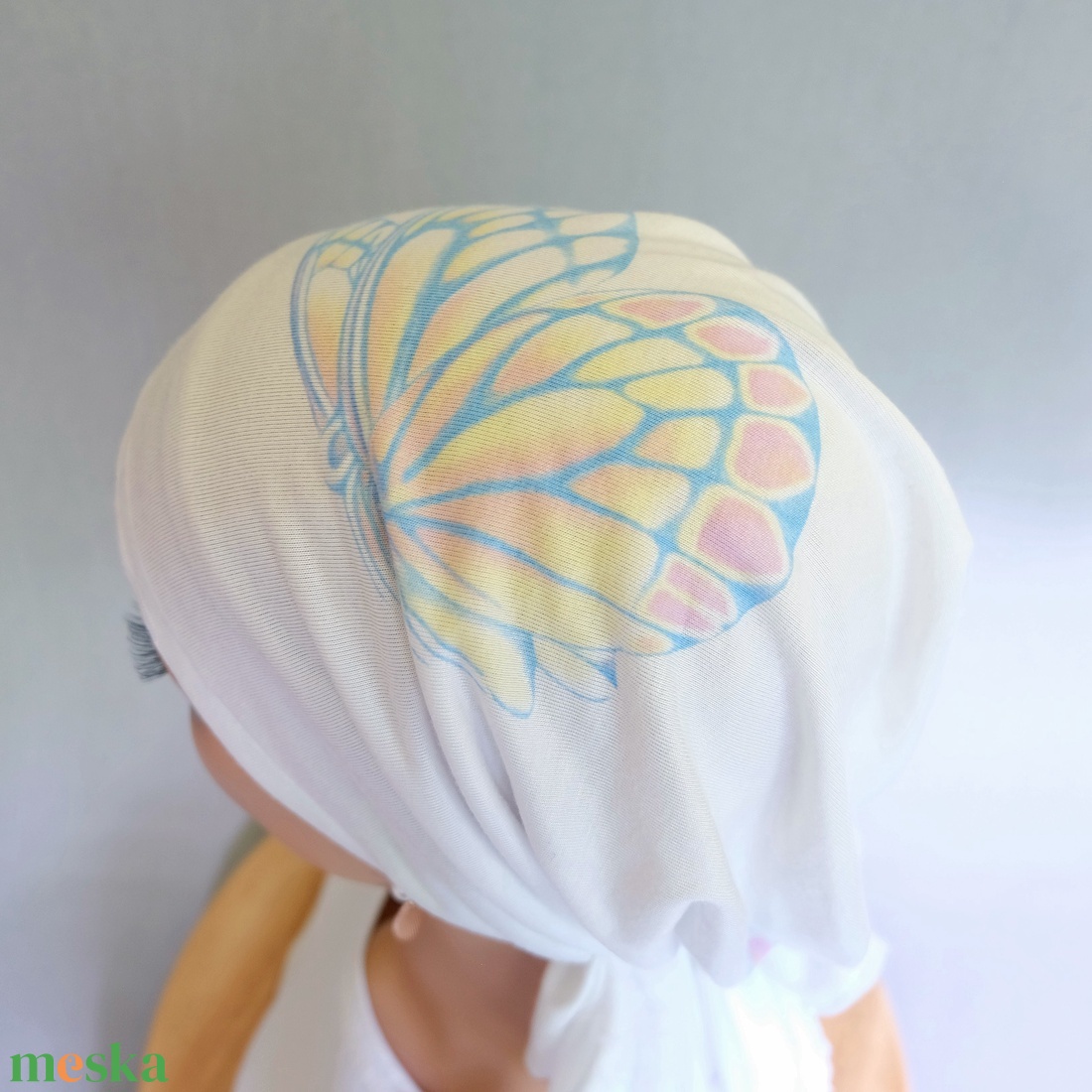 Kemoterápiás kendő - fehér, pillangós, extra vékony fejkedő - paróka helyett - ruha & divat - sál, sapka, kendő - kendő - Meska.hu