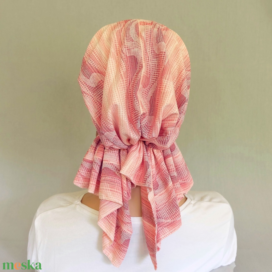 Kemoterápiás kendő - rózsaszín, krém mintás fejkedő - paróka helyett - daganatos betegség idején - ruha & divat - sál, sapka, kendő - kendő - Meska.hu