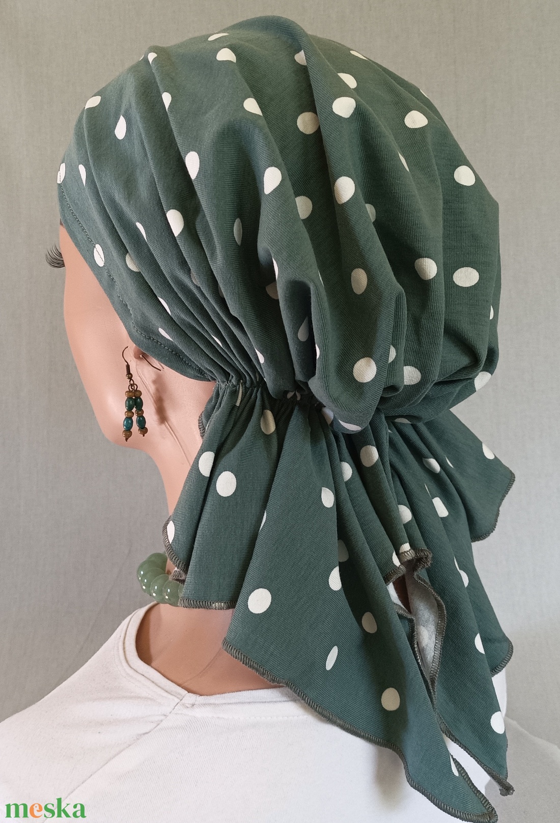 Kendő - Kemoterápiás kendő - Fehérpettyes - pasztellzöld - paróka helyett - daganatos betegség idején is - ruha & divat - sál, sapka, kendő - kendő - Meska.hu