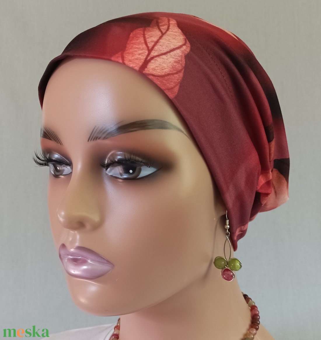 Sapka - Kemoterápiás sapka - magnóliavirágos - paróka helyett - daganatos kezelések idejére is - ruha & divat - sál, sapka, kendő - kendő - Meska.hu