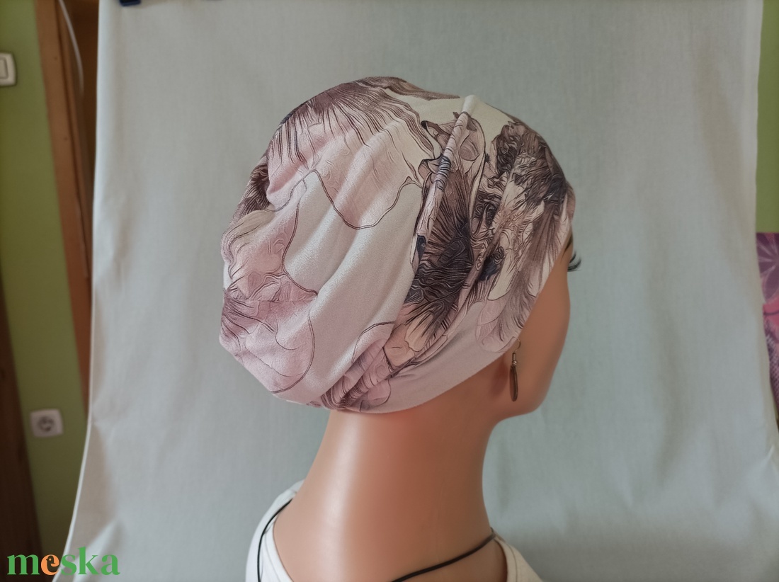 Sapka - hibiszkuszvirág mintás - kemoterápiás sapka - daganatos betegség idején - paróka helyett - ruha & divat - sál, sapka, kendő - sapka - Meska.hu