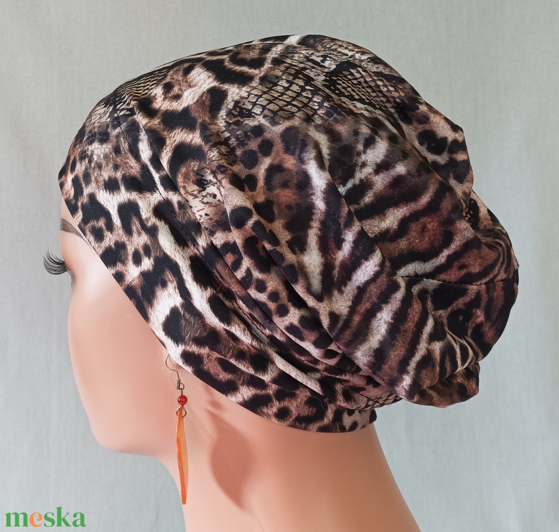 Sapka - Kemoterápiás sapka - kígyóbőr mintás - daganatos kezelések idejére is - ruha & divat - sál, sapka, kendő - kendő - Meska.hu