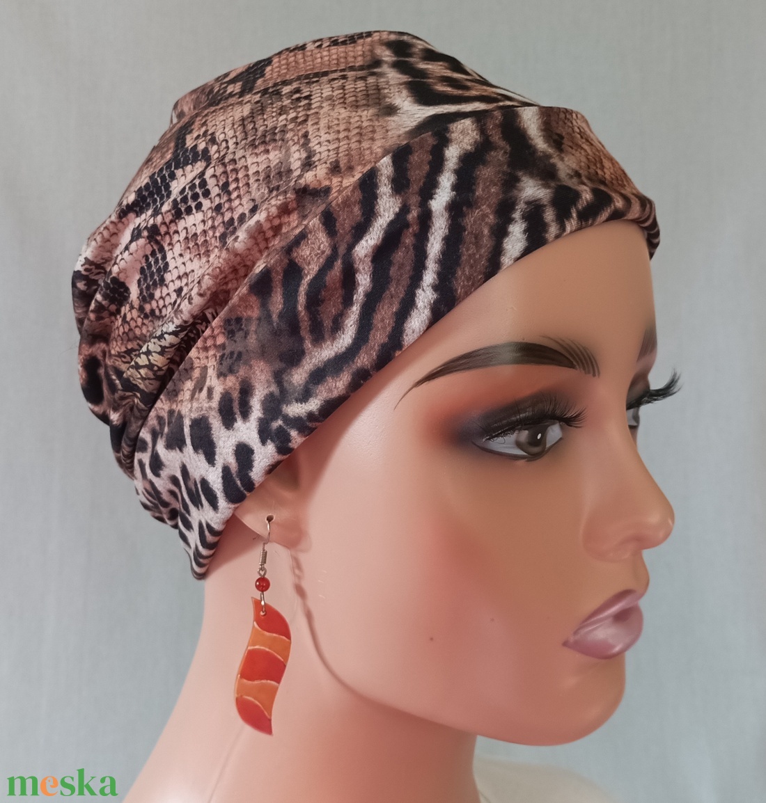 Sapka - Kemoterápiás sapka - kígyóbőr mintás - daganatos kezelések idejére is - ruha & divat - sál, sapka, kendő - kendő - Meska.hu