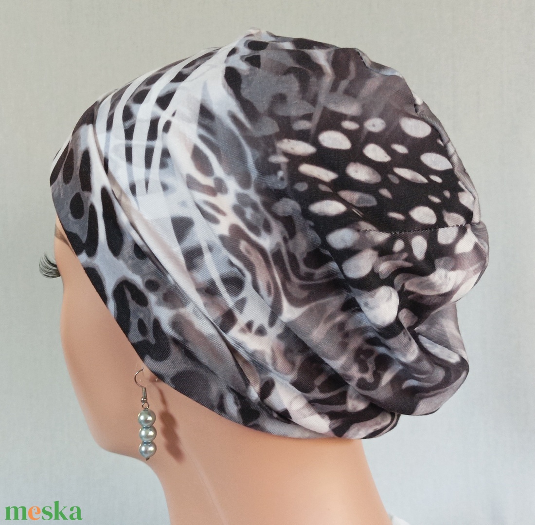 Sapka - Kemoterápiás sapka - szürke mintás -, paróka helyett -, daganatos kezelések idejére is - ruha & divat - sál, sapka, kendő - kendő - Meska.hu