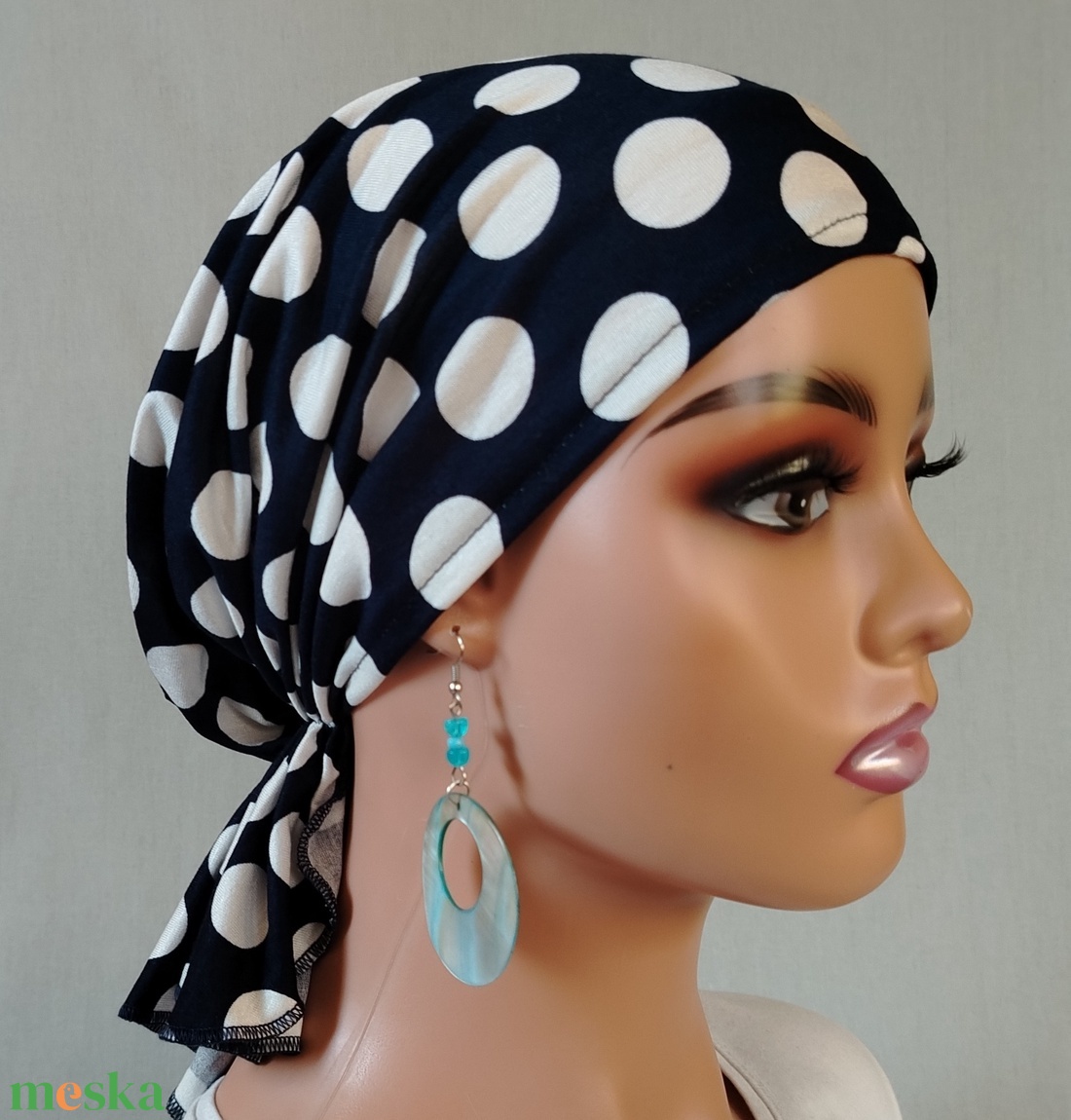 Kendő - kemoterápiás kendő - kék-fehérpettyes pamut fejkendő - paróka helyett daganatos betegeknek is - ruha & divat - sál, sapka, kendő - kendő - Meska.hu