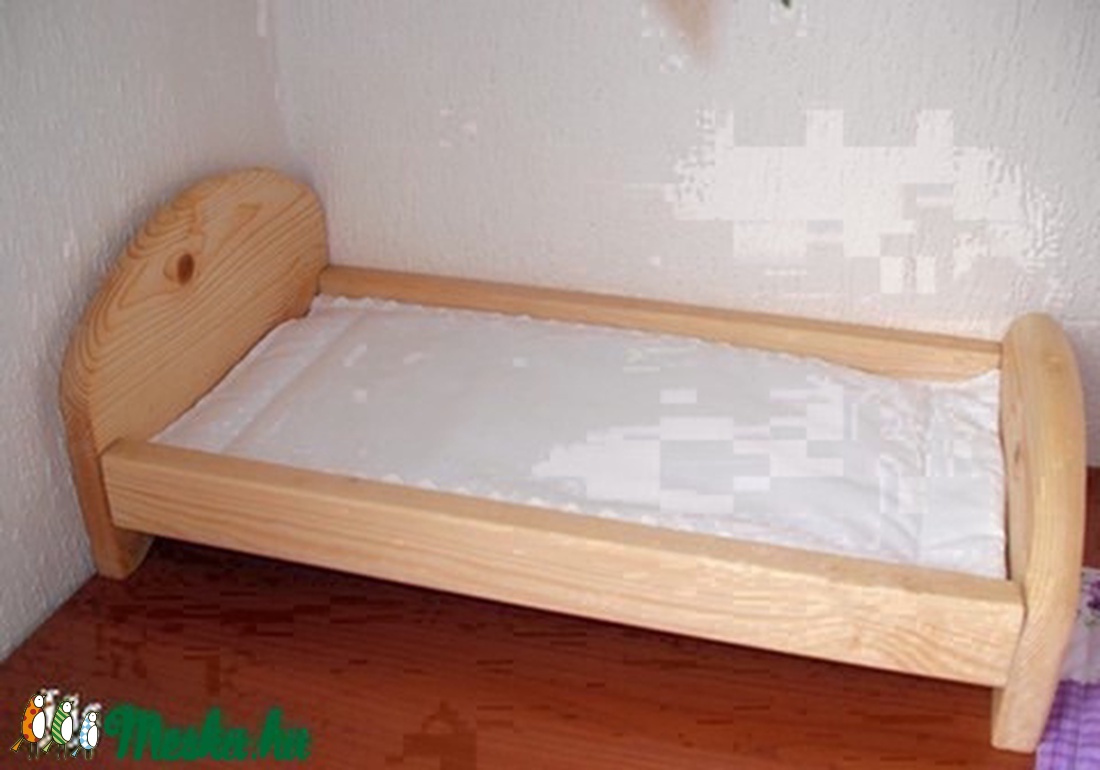 Babaágy matraccal, ágyneművel 40cm-es  játékbabának -  - Meska.hu