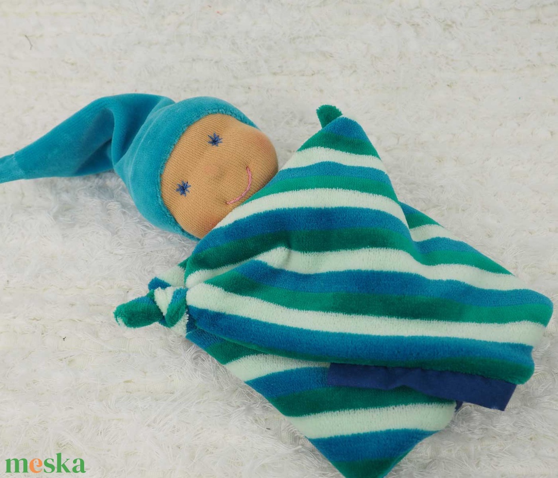 Rongyibaba kisfiúknak - Zsűrizett kézműves termék - baba - mama - baba játékok - szundikendő, alvóka - Meska.hu