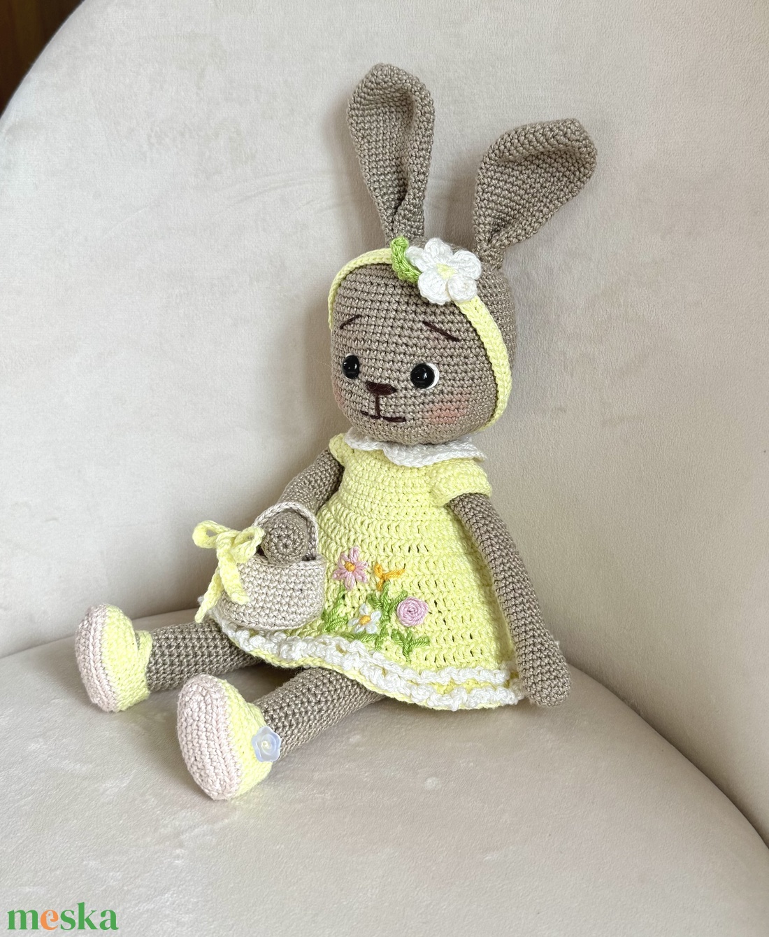 Amigurumi Nyuszika - játék & sport - baba & babaház - öltöztethető baba - Meska.hu Amigurumi Nyuszika - játék & sport - baba & babaház - öltöztethető baba - Meska.hu