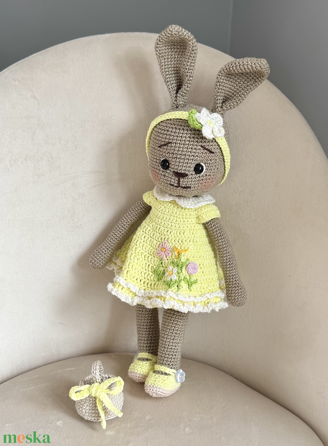 Amigurumi Nyuszika - játék & sport - baba & babaház - öltöztethető baba - Meska.hu Amigurumi Nyuszika - játék & sport - baba & babaház - öltöztethető baba - Meska.hu