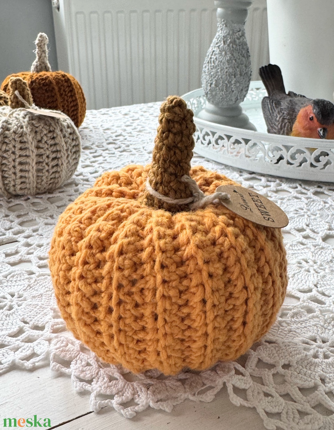 Amigurumi horgolt dísz tök - otthon & életmód - dekoráció - asztal és polc dekoráció - horgolt & csipketerítő - Meska.hu