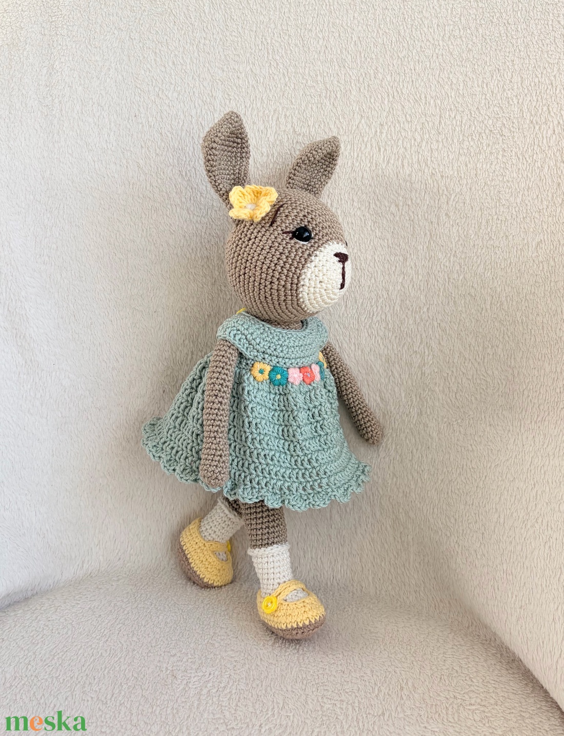 Amigurumi Emma nyuszi - játék & sport - baba & babaház - öltöztethető baba - Meska.hu