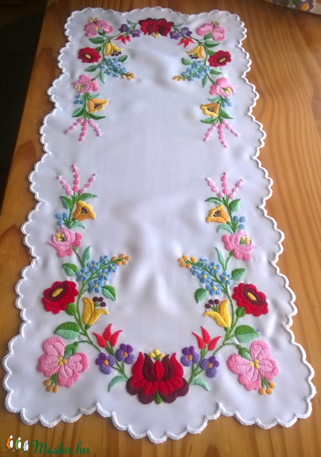Hímzett terítő -  - Meska.hu
