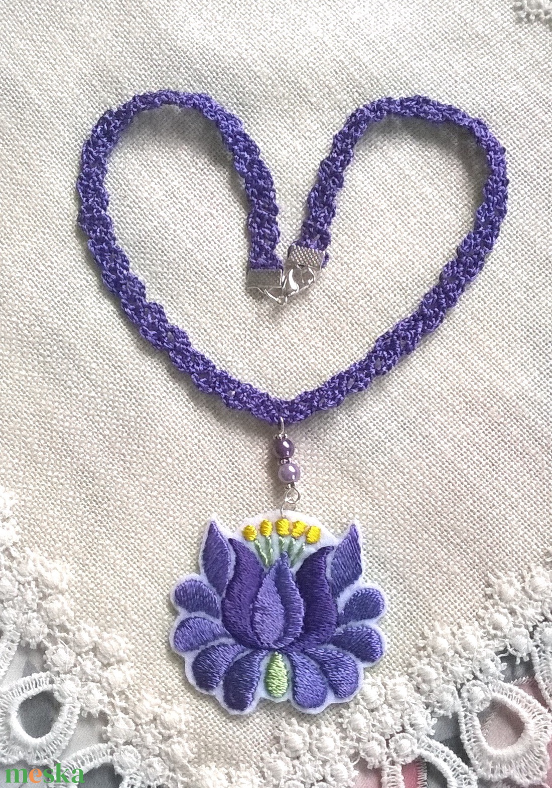Lila nyaklánc - ékszer - nyaklánc - medálos nyaklánc - Meska.hu