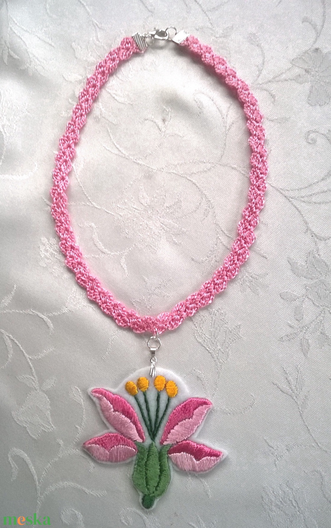 Rózsaszín nyaklánc - ékszer - nyaklánc - medál - Meska.hu