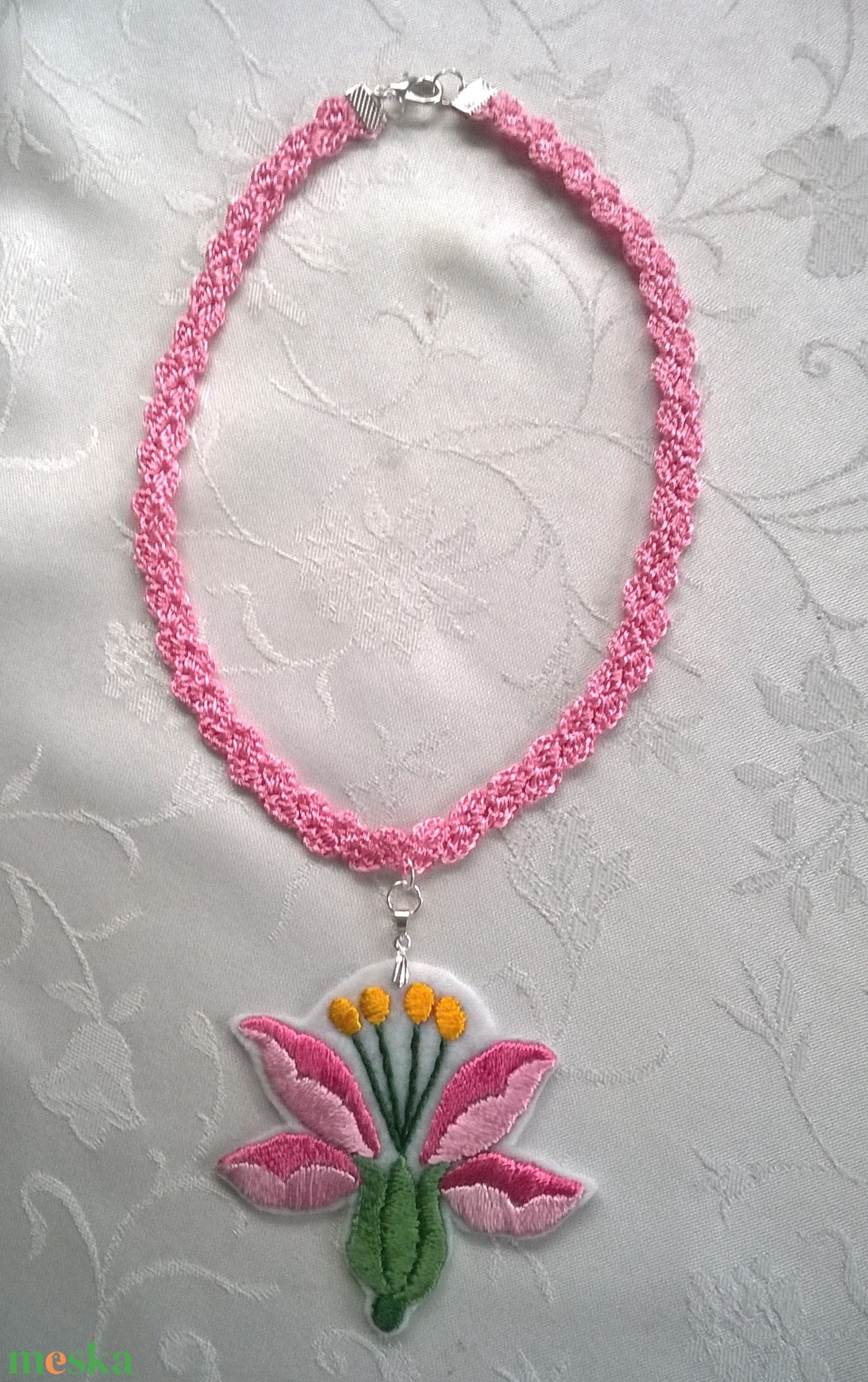 Rózsaszín nyaklánc - ékszer - nyaklánc - medál - Meska.hu
