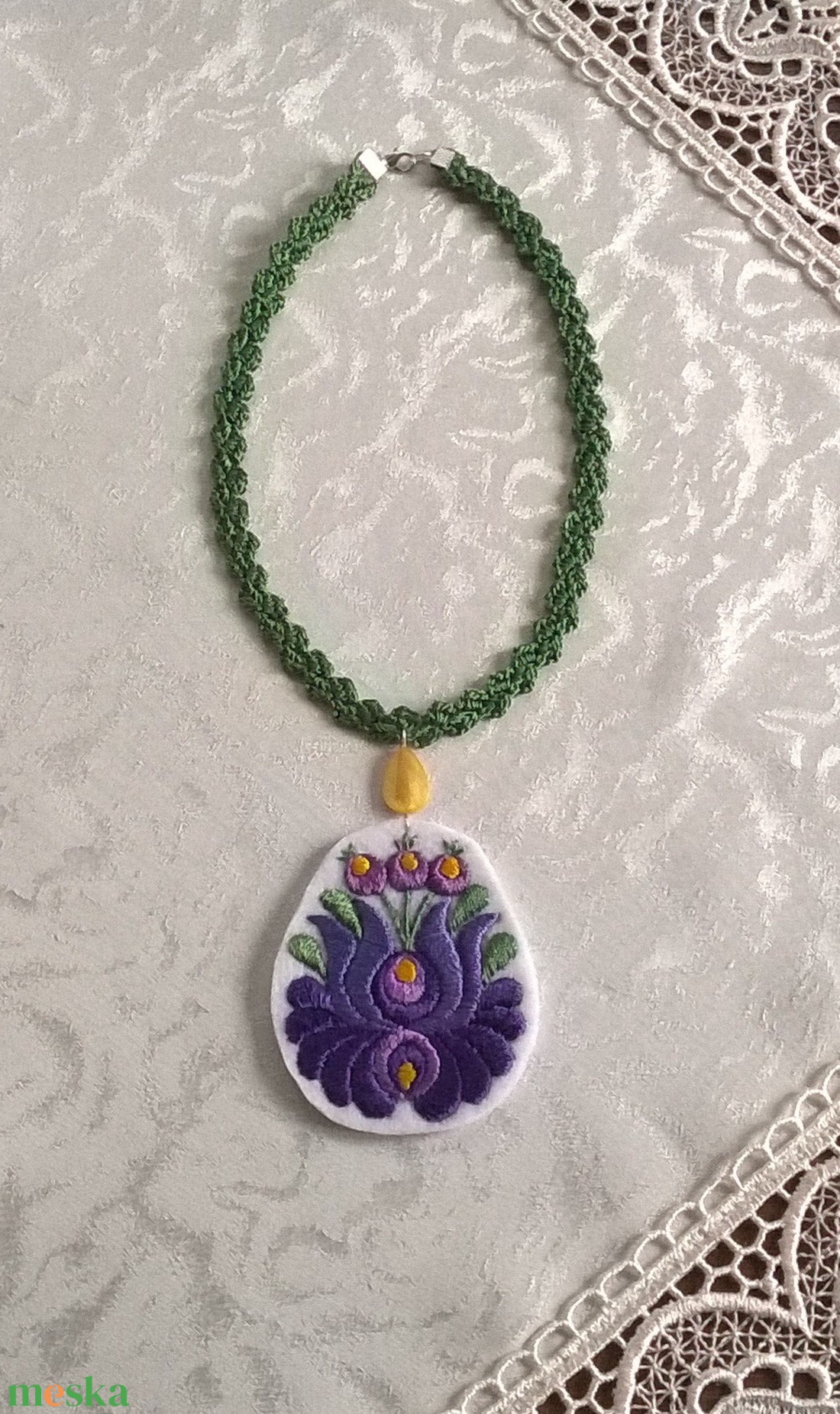 Lila Matyó tulipán   - ékszer - nyaklánc - medálos nyaklánc - Meska.hu