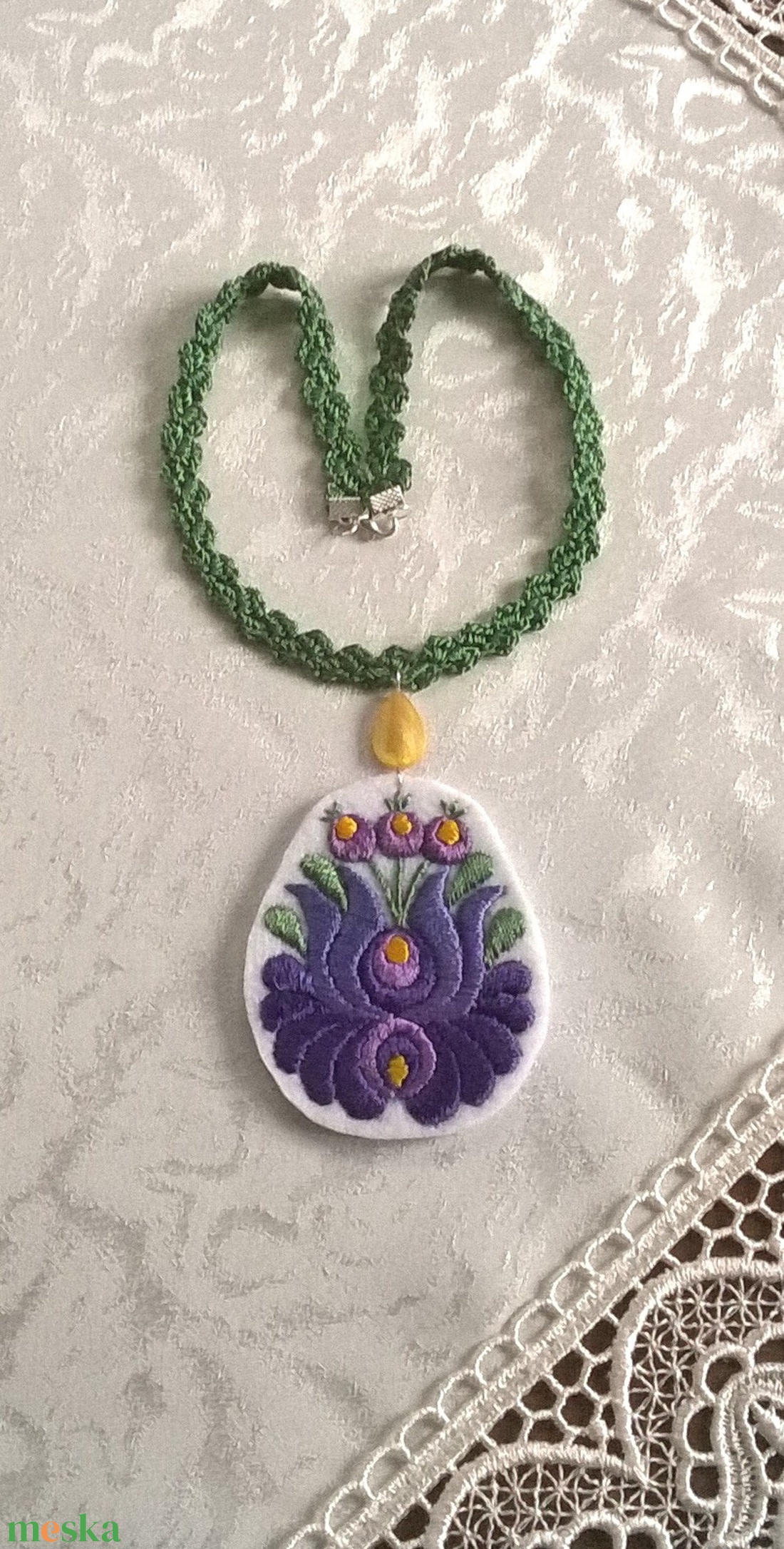 Lila Matyó tulipán   - ékszer - nyaklánc - medálos nyaklánc - Meska.hu