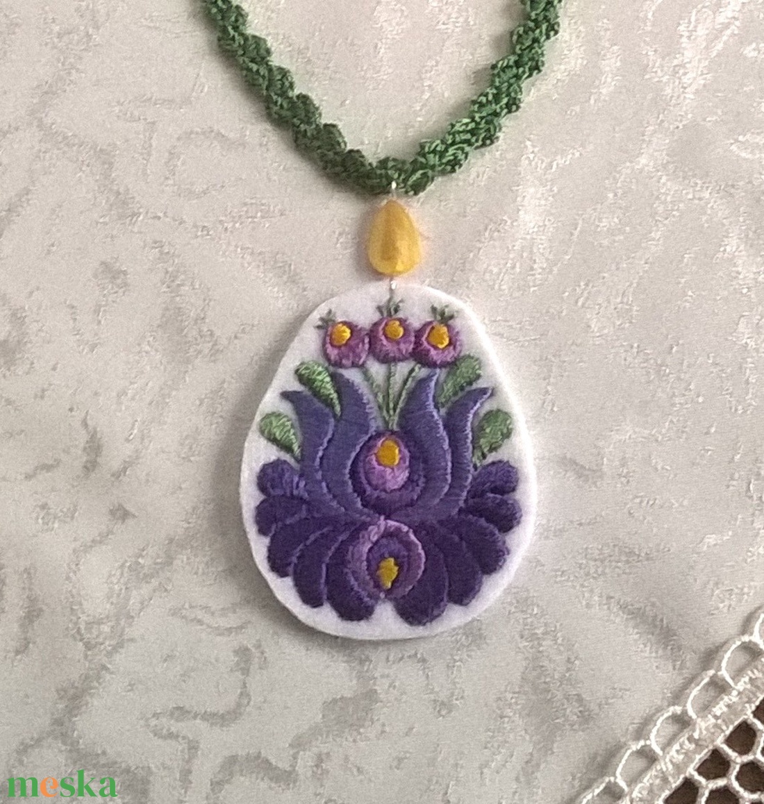 Lila Matyó tulipán   - ékszer - nyaklánc - medálos nyaklánc - Meska.hu