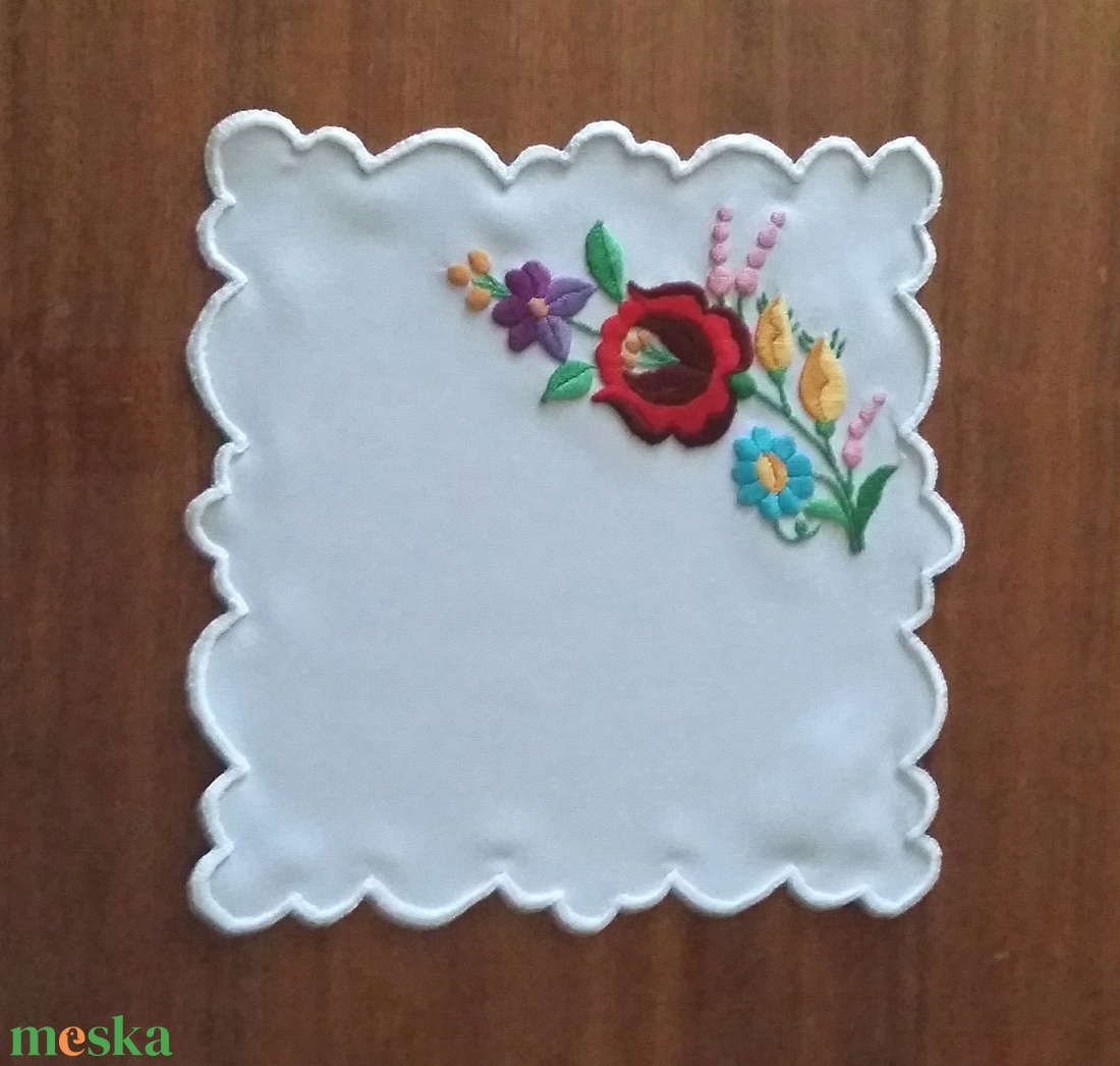 Kalocsai terítő - otthon & életmód - dekoráció - asztal és polc dekoráció - asztaldísz - Meska.hu