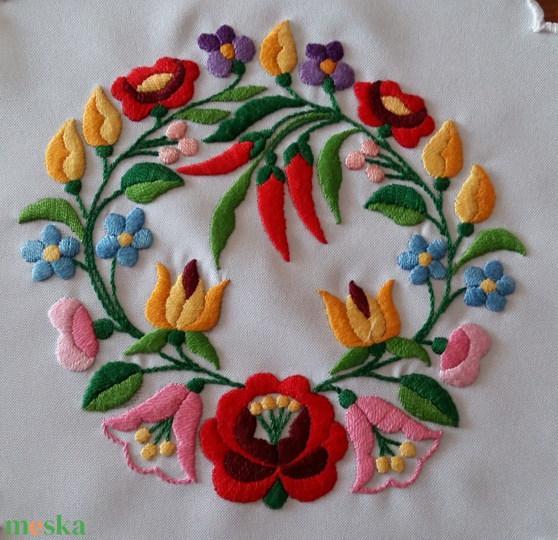 Kalocsai terítő - otthon & életmód - dekoráció - asztal és polc dekoráció - asztaldísz - Meska.hu