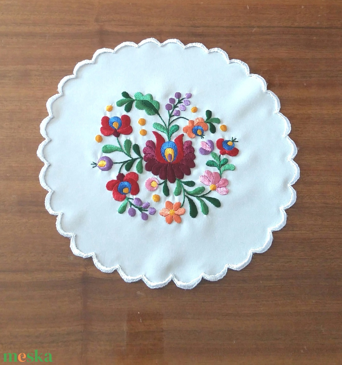 Matyó kis terítő - otthon & életmód - lakástextil - abrosz, terítő - asztalközép terítő - Meska.hu