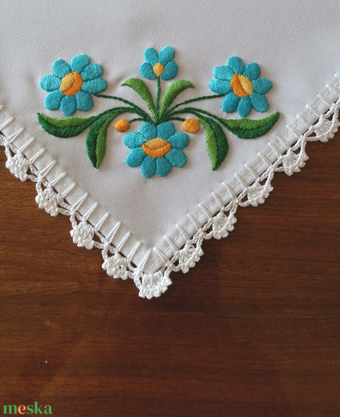 Türkiz virágok - otthon & életmód - dekoráció - asztal és polc dekoráció - asztaldísz - Meska.hu