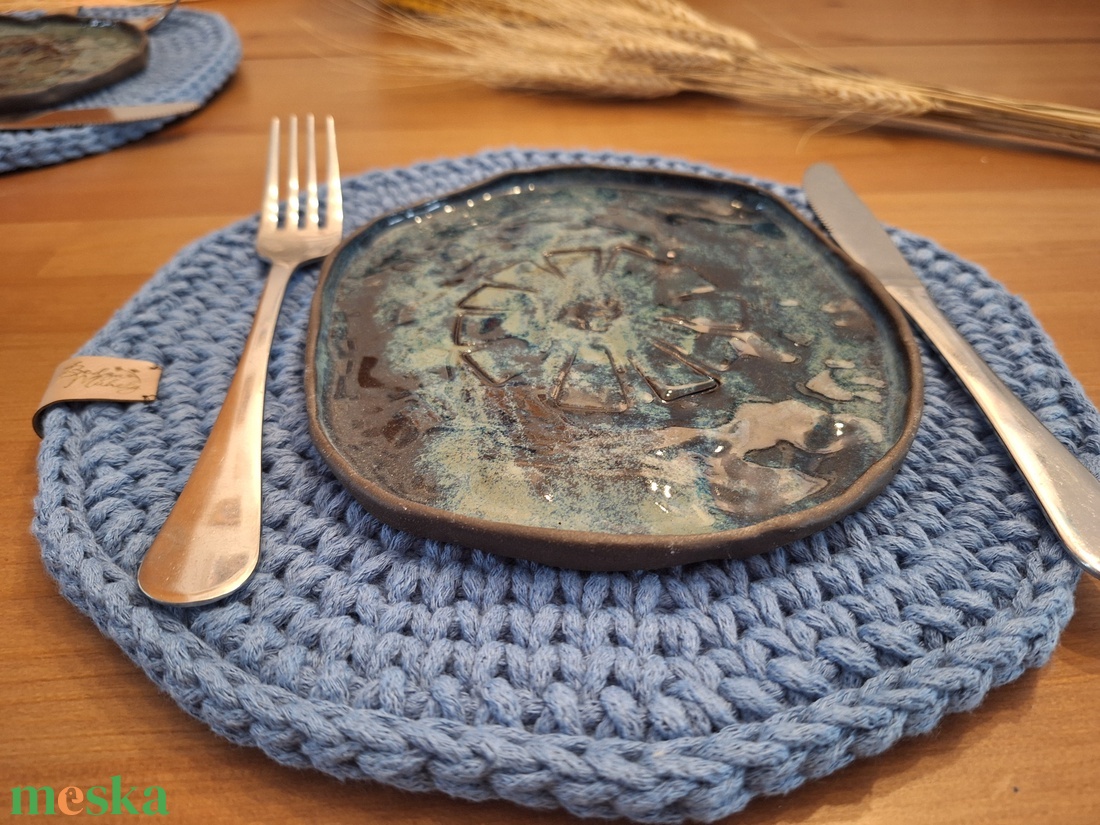 Horgolt tányéralátét - otthon & életmód - konyhafelszerelés, tálalás - tálalás - tányér- és poháralátét - Meska.hu