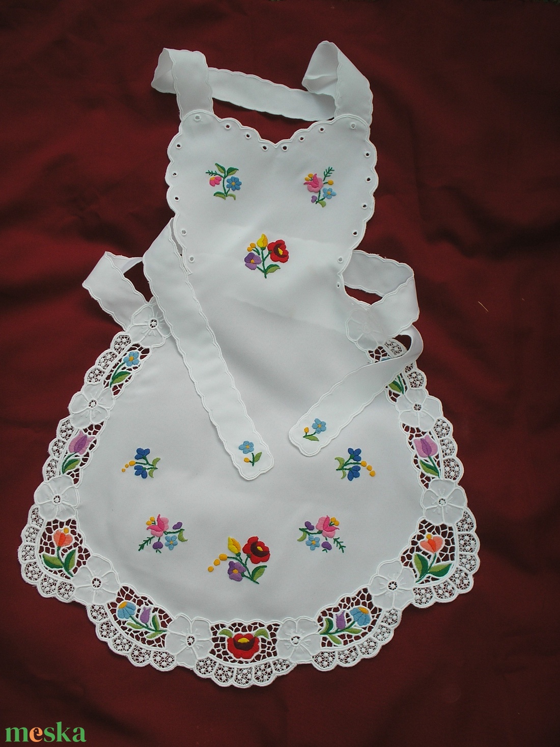 kalocsai  hímzett  melles kötény - otthon & életmód - konyhafelszerelés, tálalás - konyhai textil - kötény - Meska.hu