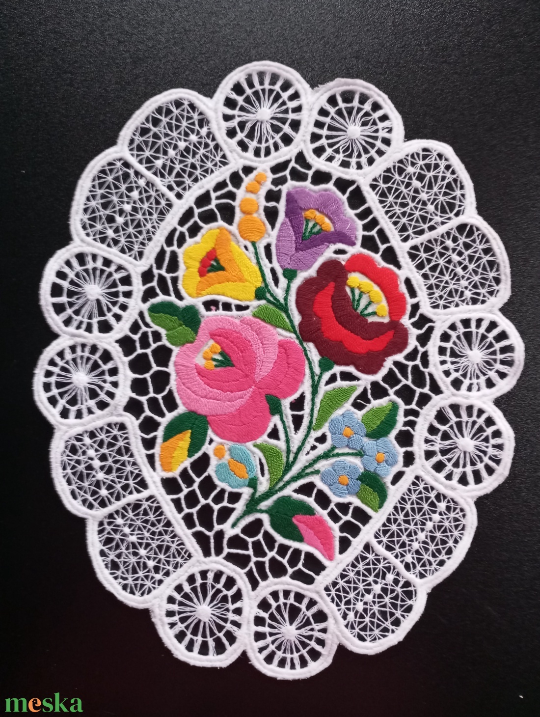 kalocsai  riseliős  alátét - otthon & életmód - dekoráció - asztal és polc dekoráció - horgolt & csipketerítő - Meska.hu