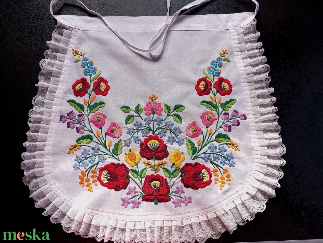 Kalocsai hímzett kötény - otthon & életmód - konyhafelszerelés, tálalás - konyhai textil - kötény - Meska.hu
