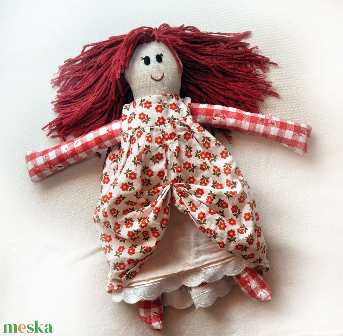 Dorottya - meggypiros hajjal + hajcsattal - játék & sport - baba & babaház - baba - Meska.hu