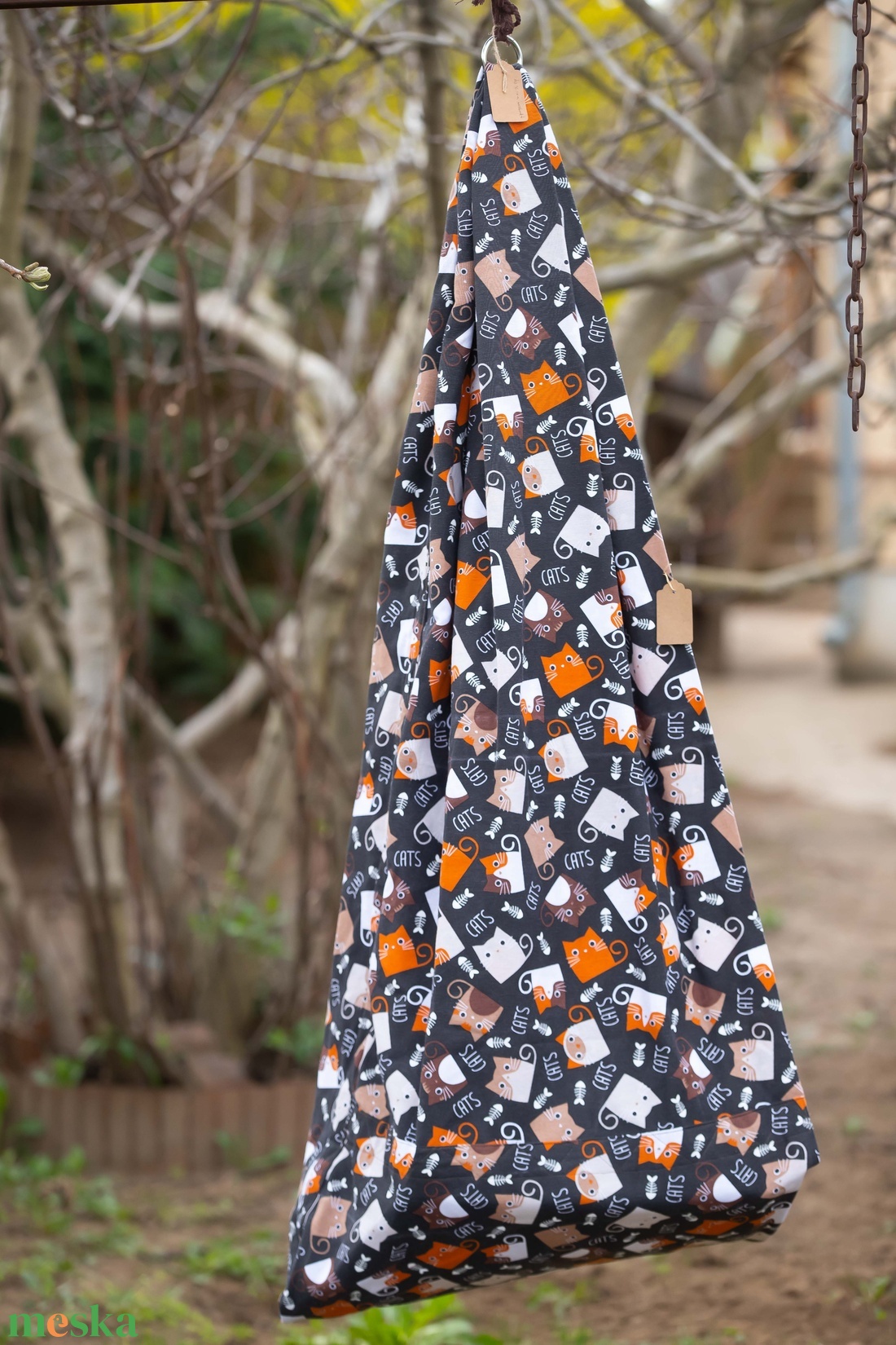 Hintakuckó cicákkal fekete-narancs-fehér - játék & sport - hinta & kerti játék - Meska.hu