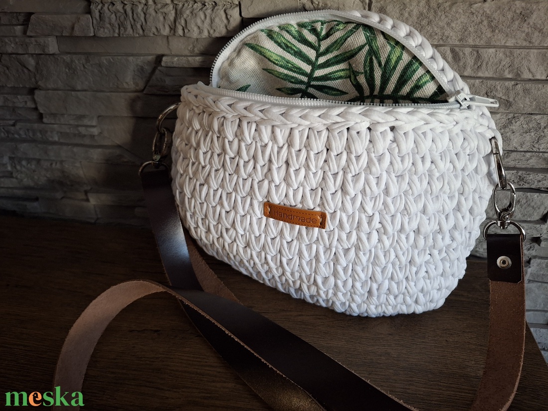 Keresztpántos/crossbody táska - táska & tok - kézitáska & válltáska - vállon átvethető táska - Meska.hu
