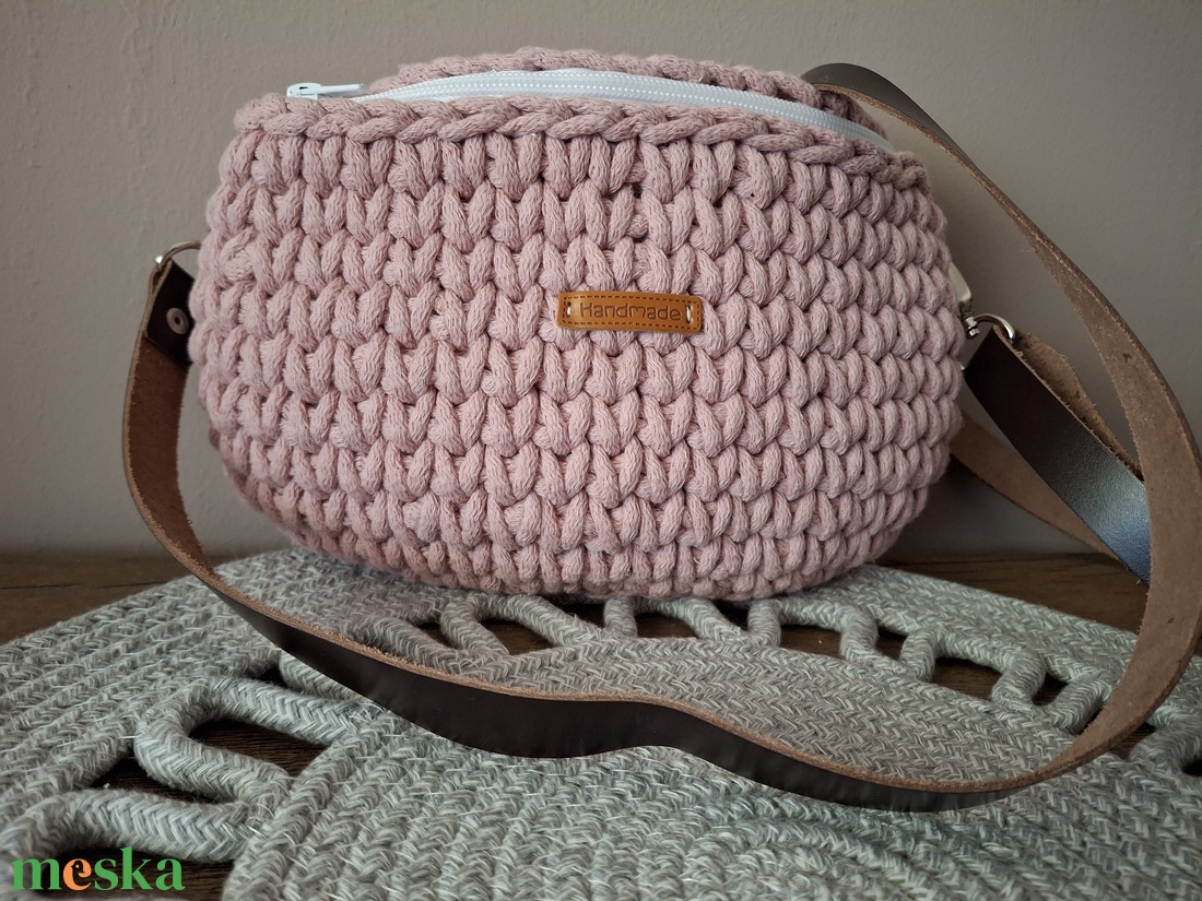 Keresztpántos/crossbody táska - táska & tok - kézitáska & válltáska - vállon átvethető táska - Meska.hu Keresztpántos/crossbody táska - táska & tok - kézitáska & válltáska - vállon átvethető táska - Meska.hu