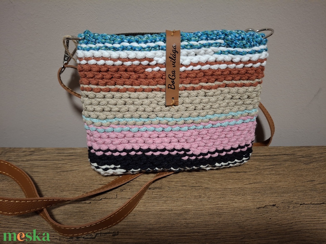 Keresztpántos/crossbody táska - táska & tok - kézitáska & válltáska - vállon átvethető táska - Meska.hu