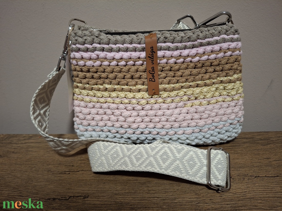 Keresztpántos/crossbody táska - táska & tok - kézitáska & válltáska - vállon átvethető táska - Meska.hu