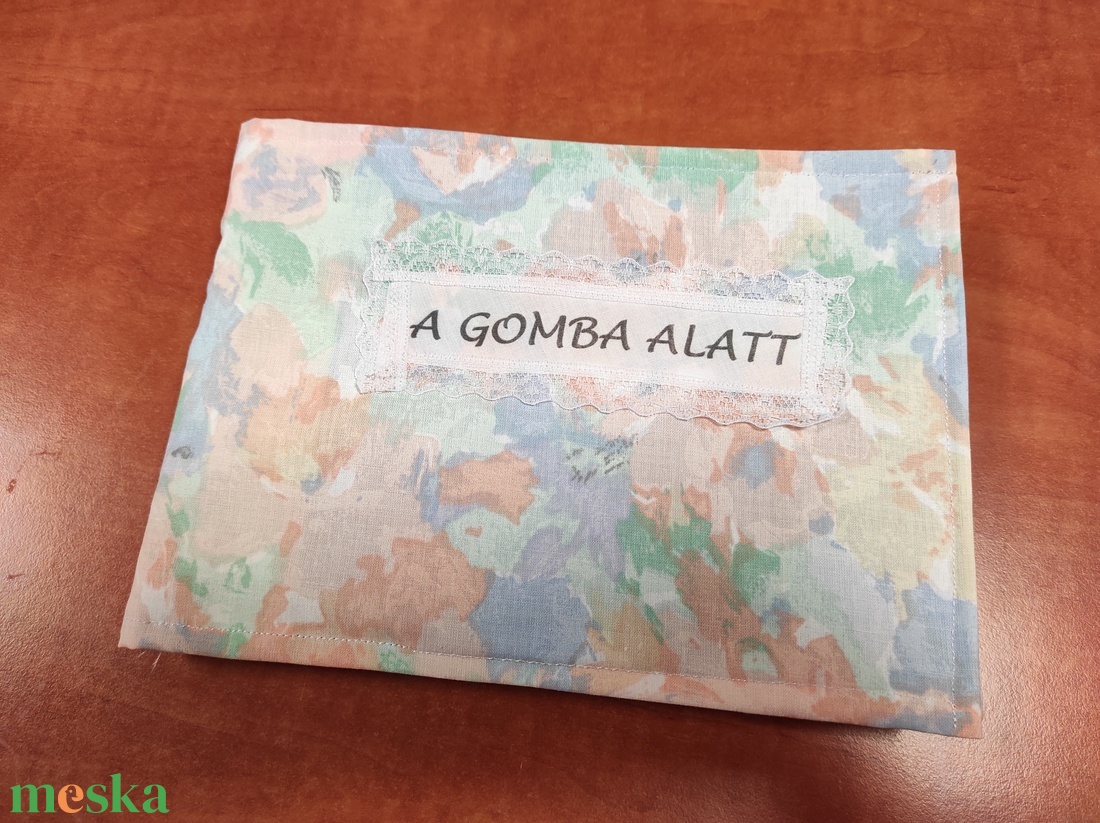 Textil mesekönyv - A gomba alatt - játék & sport - bábok - ujjbáb - Meska.hu