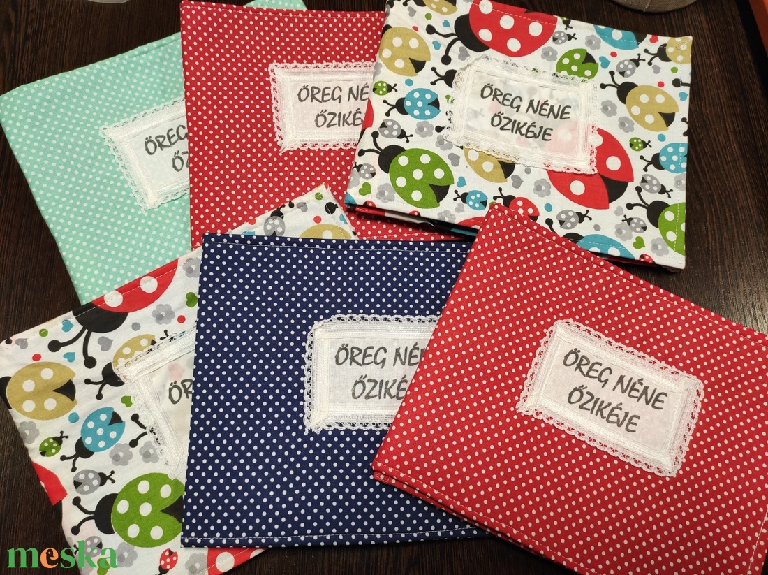 Textil mesekönyv - Öreg néne őzikéje - játék & sport - bábok - ujjbáb - Meska.hu