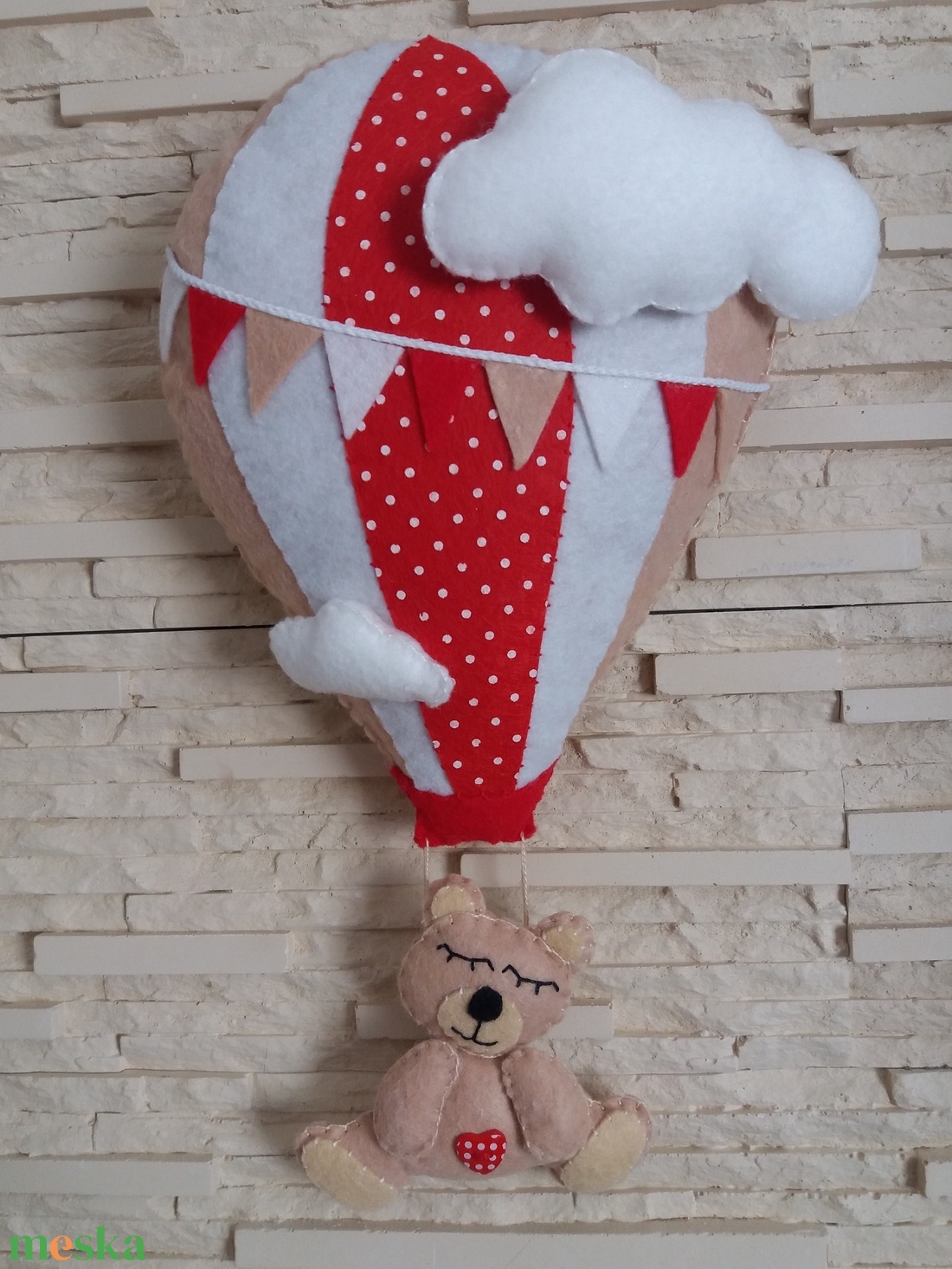 Babaszoba dekoráció - hőlégballonos maci (piros) - otthon & életmód - babaszoba, gyerekszoba - babaszoba dekoráció - Meska.hu Babaszoba dekoráció - hőlégballonos maci (piros) - otthon & életmód - babaszoba, gyerekszoba - babaszoba dekoráció - Meska.hu