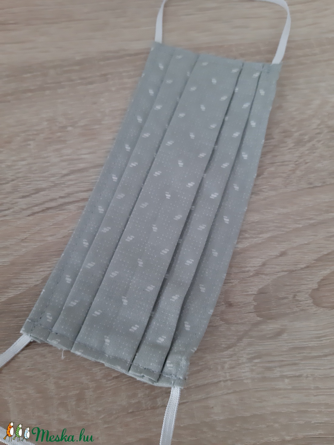 Prémium, drótos textil arcmaszk férfiaknak - halványszürke, elegáns mintával - maszk, arcmaszk - férfi & uniszex - Meska.hu Prémium, drótos textil arcmaszk férfiaknak - halványszürke, elegáns mintával - maszk, arcmaszk - férfi & uniszex - Meska.hu