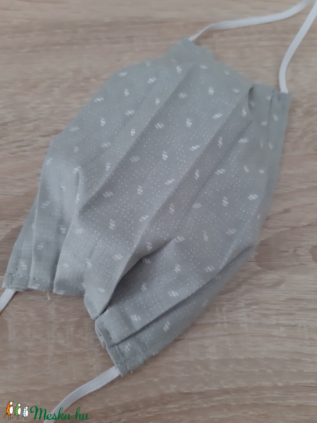 Prémium, drótos textil arcmaszk férfiaknak - halványszürke, elegáns mintával - maszk, arcmaszk - férfi & uniszex - Meska.hu Prémium, drótos textil arcmaszk férfiaknak - halványszürke, elegáns mintával - maszk, arcmaszk - férfi & uniszex - Meska.hu