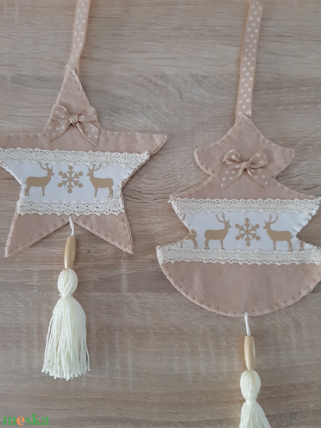 Filc téli duó - bézs és barna színvilágban, rénszarvasokkal - karácsony - karácsonyi lakásdekoráció - karácsonyfadíszek - Meska.hu