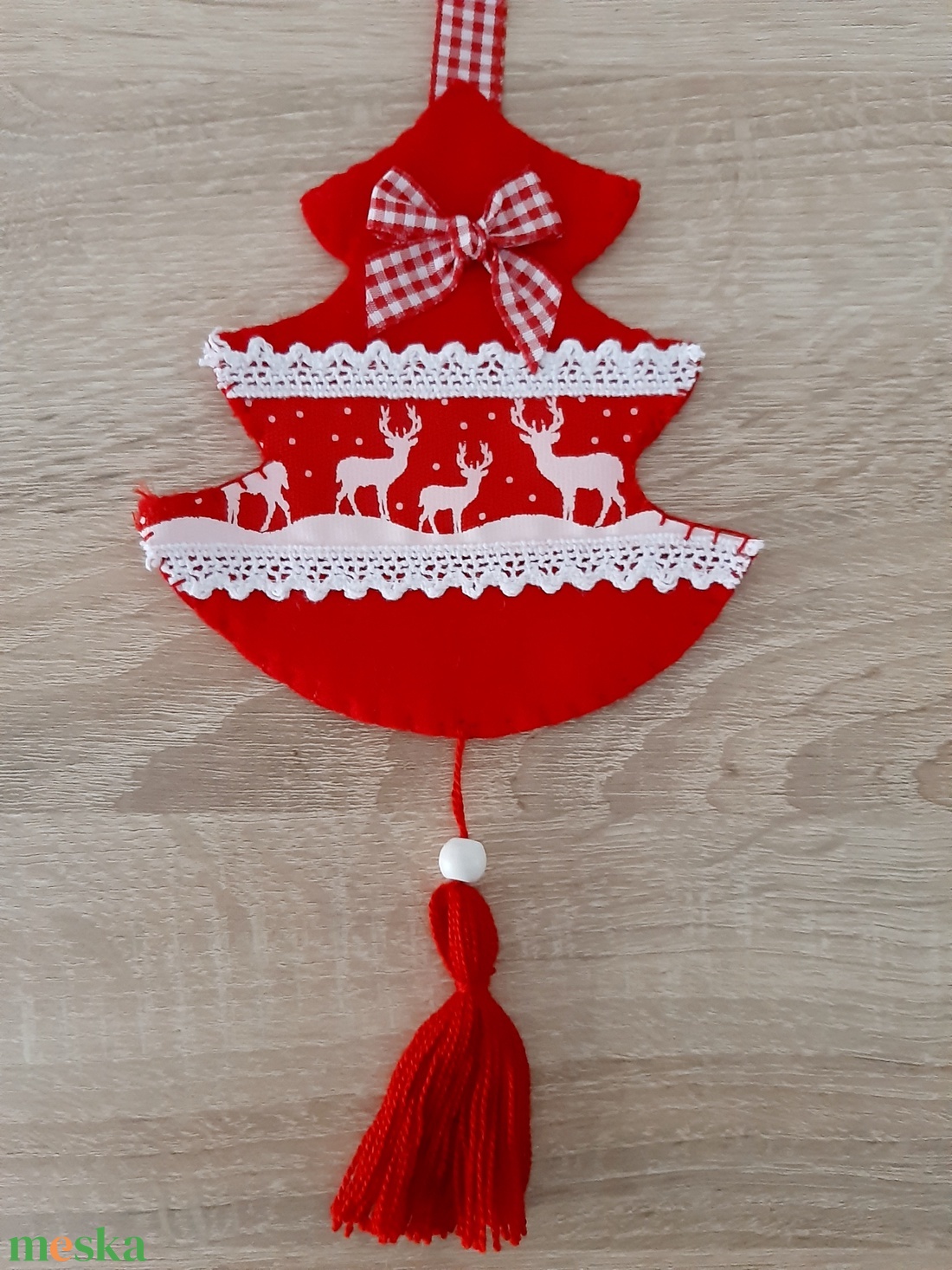 Filc téli duó - piros és fehér színvilágban, rénszarvasokkal - karácsony - karácsonyi lakásdekoráció - karácsonyfadíszek - Meska.hu