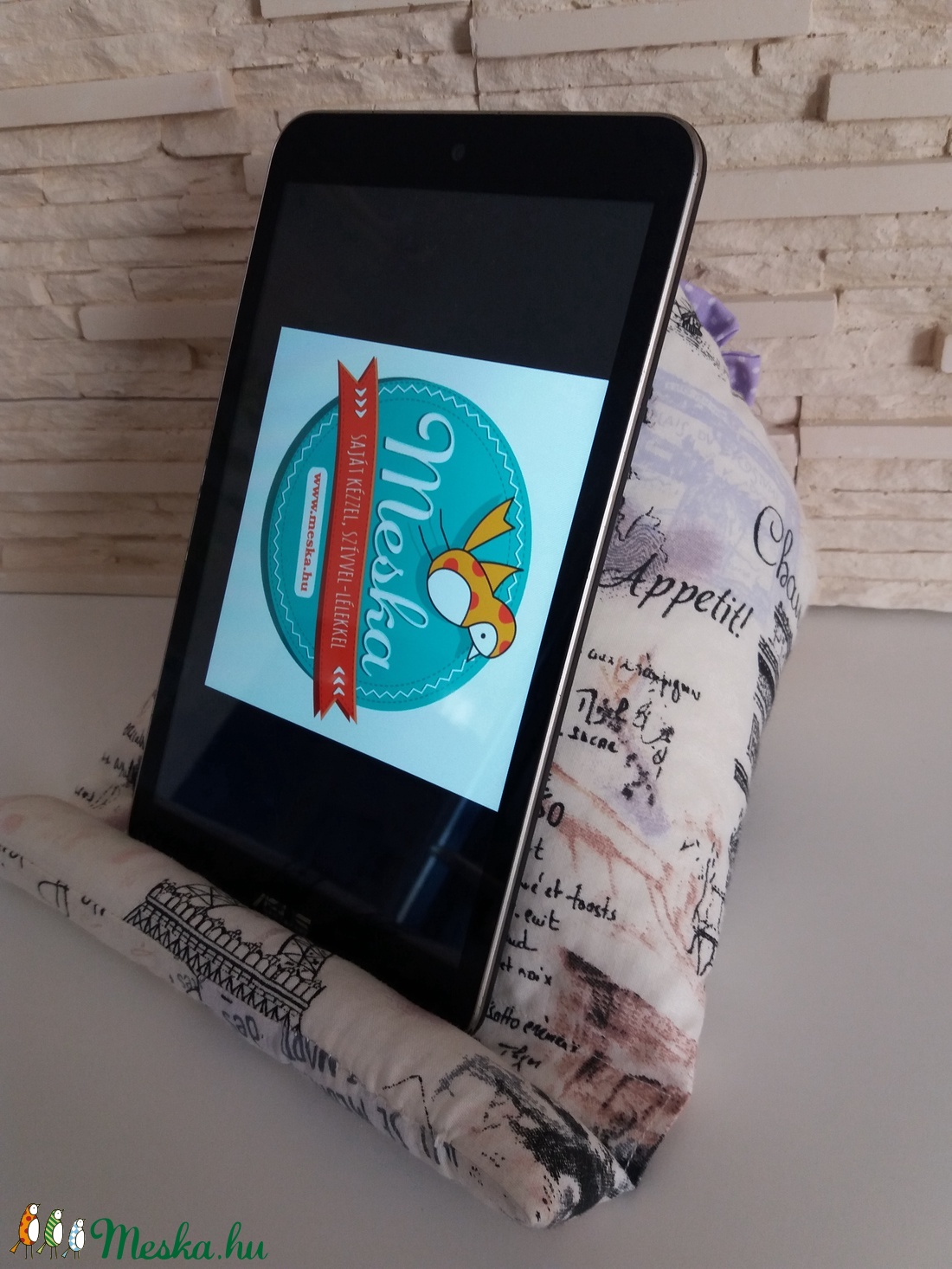 Tablet, telefon és kütyütartó párna - Párizs, lila virággal - táska & tok - laptop & tablettartó - ebook & tablet tok - Meska.hu Tablet, telefon és kütyütartó párna - Párizs, lila virággal - táska & tok - laptop & tablettartó - ebook & tablet tok - Meska.hu